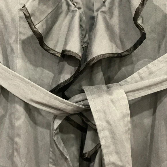 ❤️ VENUS Black Ruffled Jacket - Picture 3 of 5